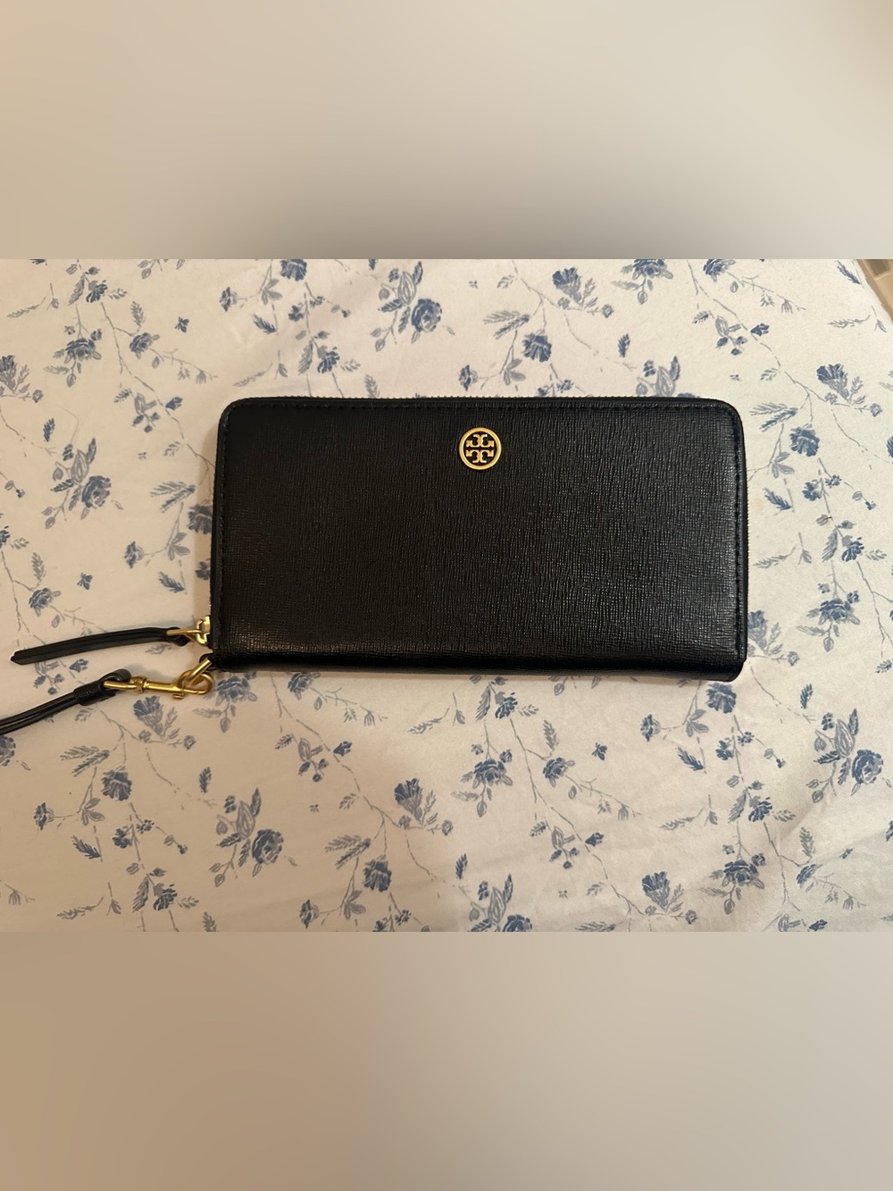 Tory Burch Black Leather Zip Card Holder with Gold Logo